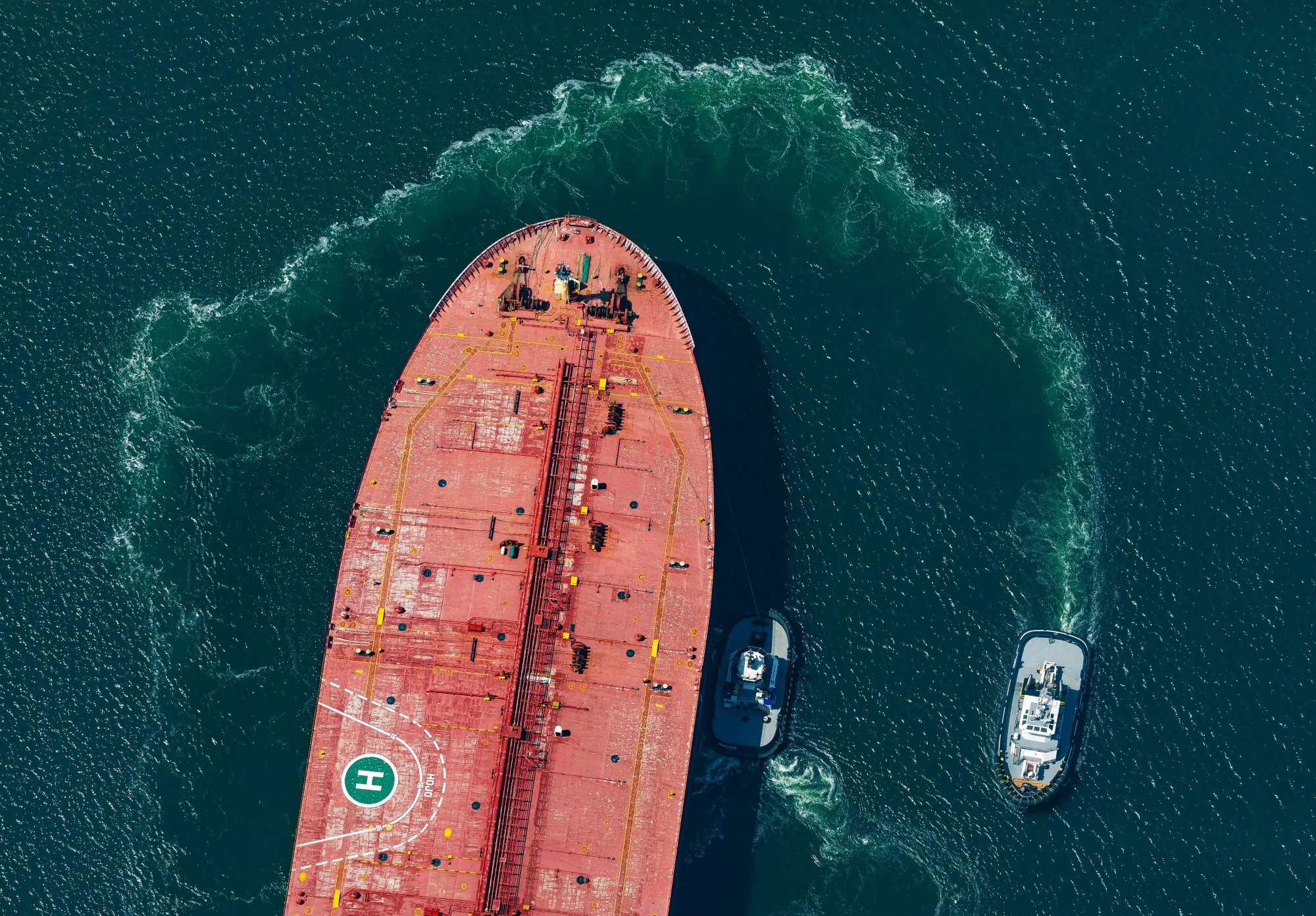 Oil Tankers Get ‘Dirty’ Ditching Fuels for Crude as Rates Boom