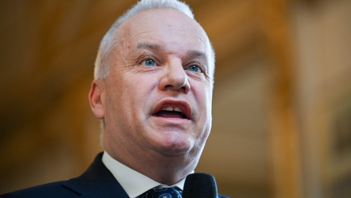 Equinor, Ørsted Weigh Next Steps Weigh Next Steps After Trump Pause on Offshore Wind Project