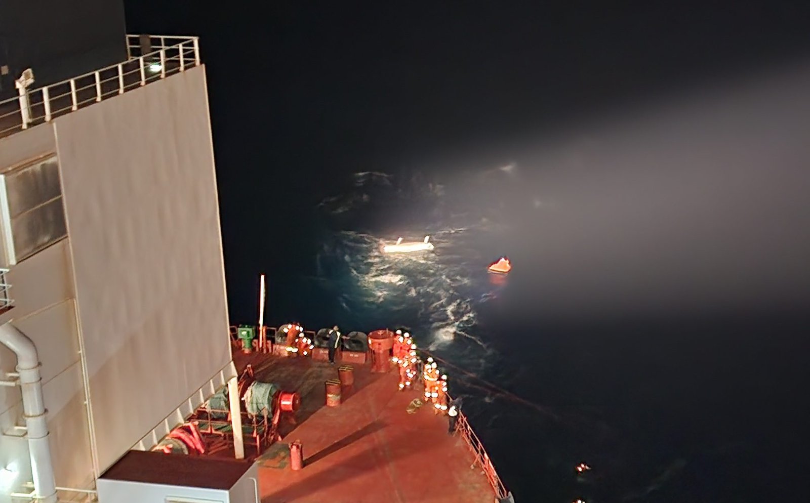 Tanker Crew Rescues Solo Rower Hit By Rogue Waves 1,100 Miles Offshore