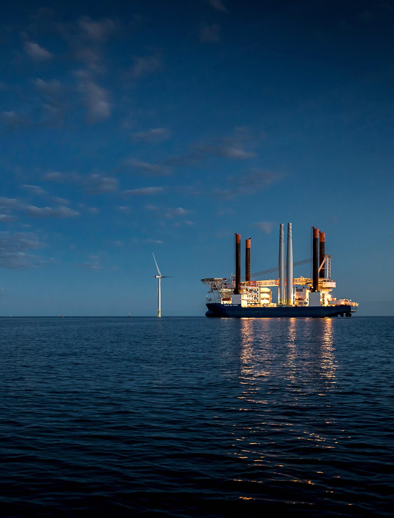 Mukran LNG Terminal Reopens After Icebreakers Clear Channel in Frozen Baltic