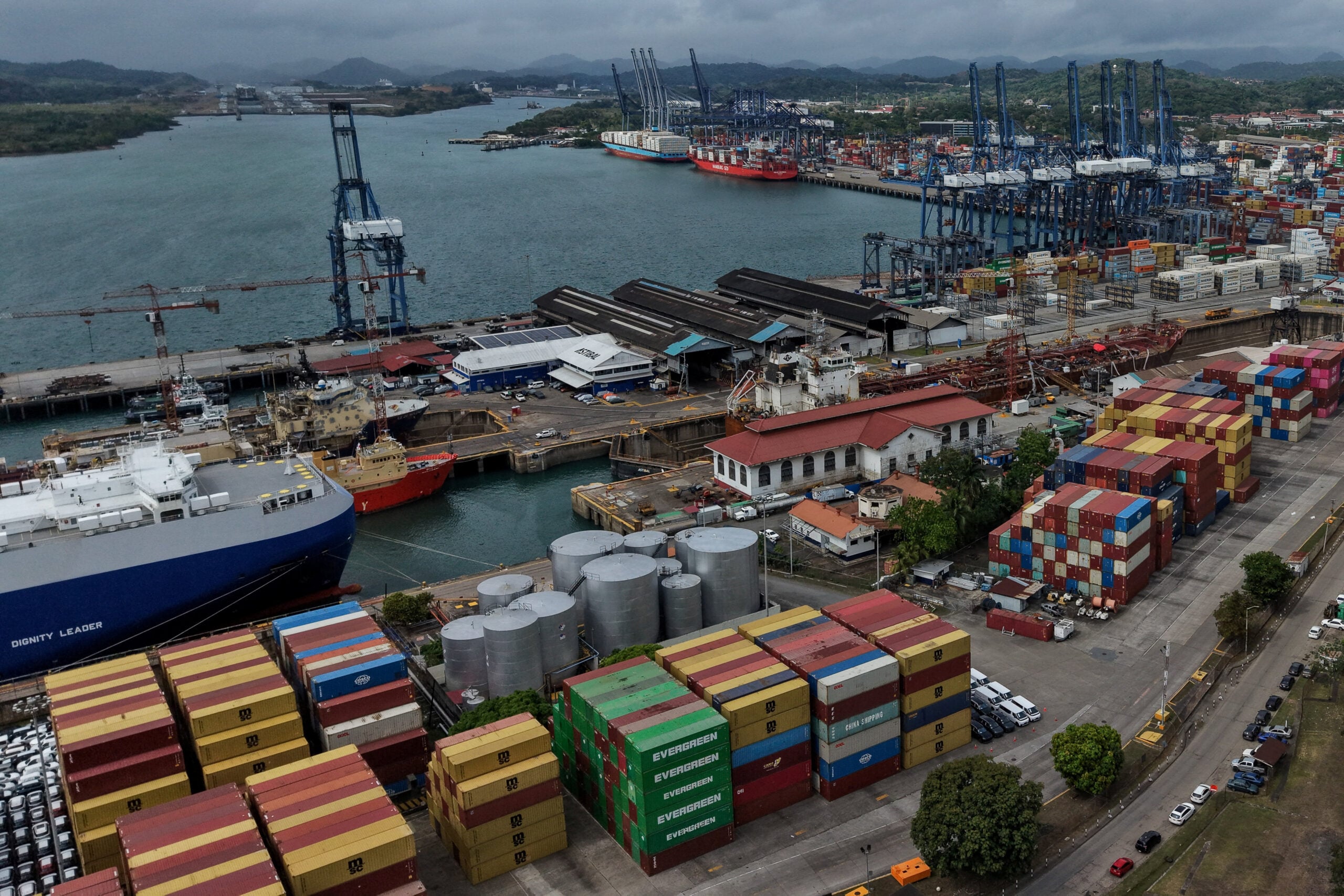 CK Hutchison Launches Arbitration Against Maersk Over Panama Canal Port Dispute