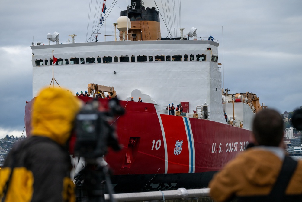 US Coast Guard Icebreaker ‘Polar Star’ Returns Home After Antarctic Mission