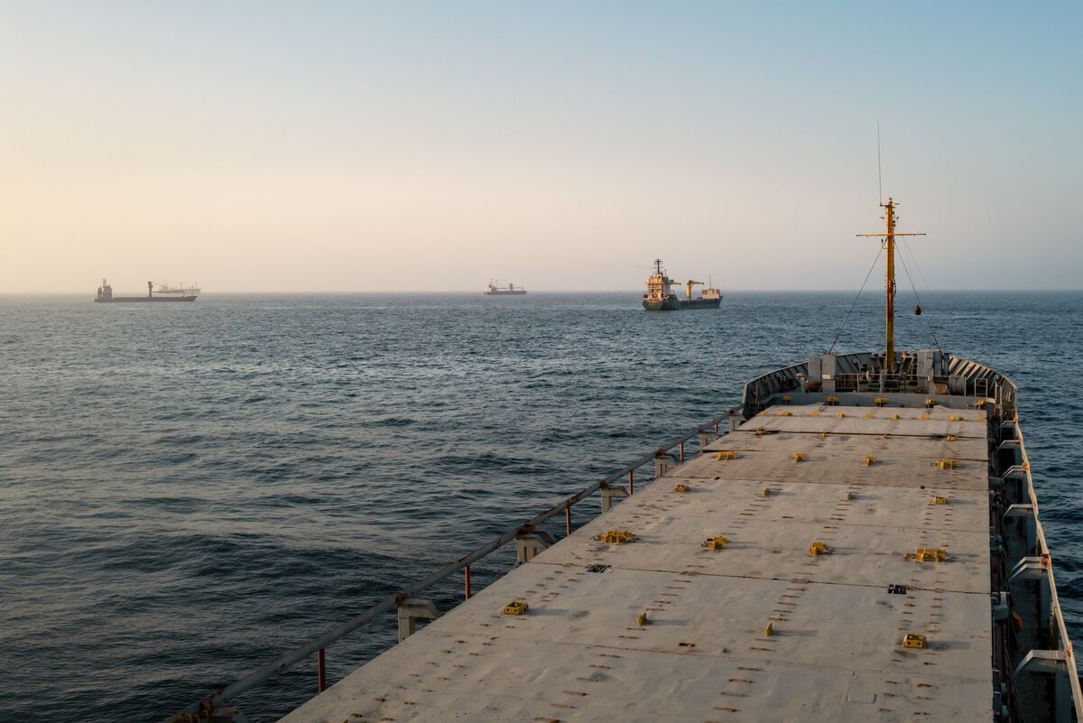 Ships Transit Hormuz in Secret as US and Iran Trade Strikes photo