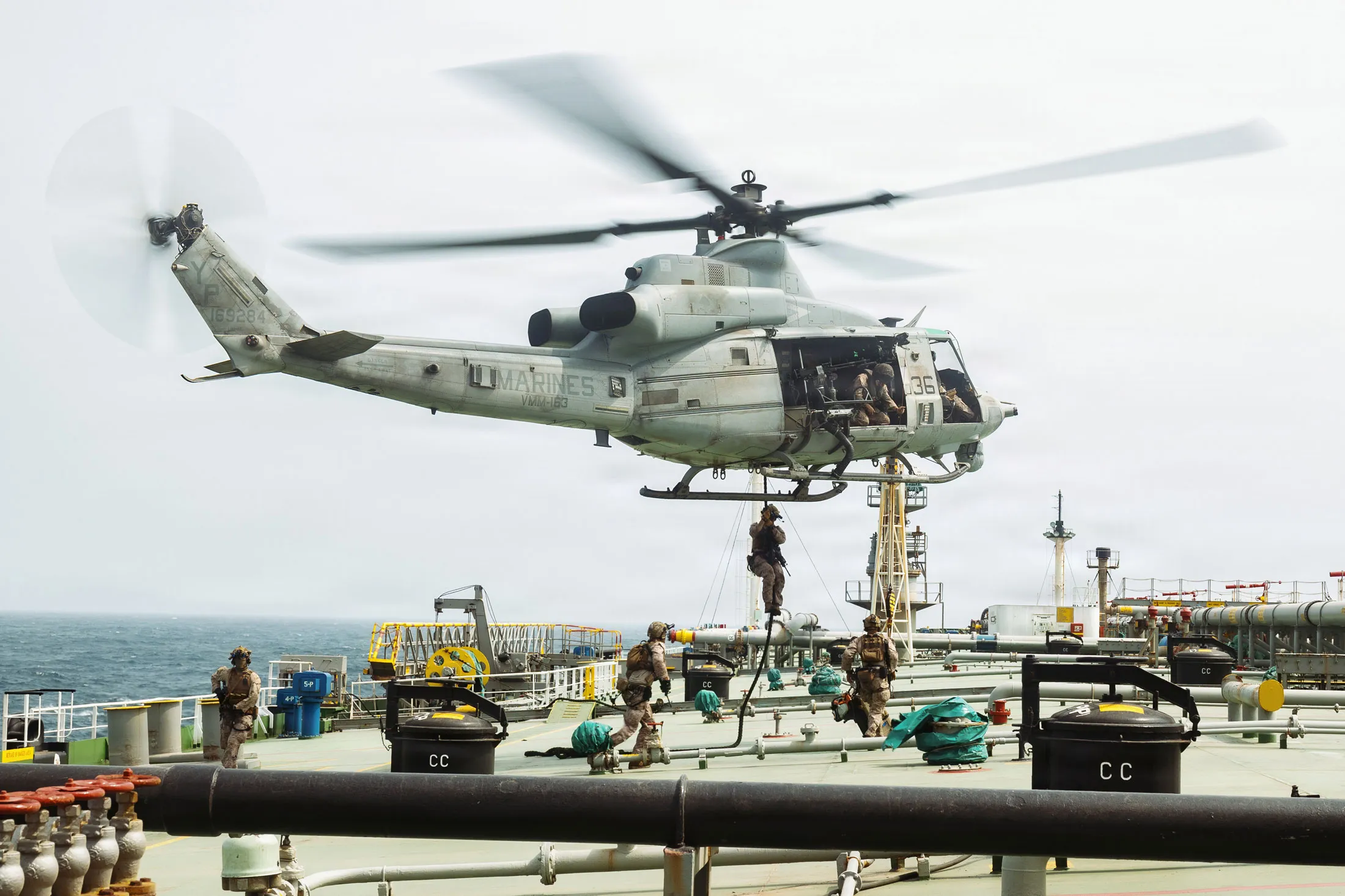 Iran-Linked Tankers U-Turn, Zig-Zag as US Enforces Blockade