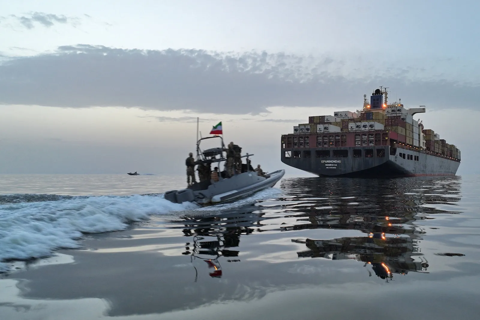 Trump Confronts Limits to US Power to Secure Strait of Hormuz