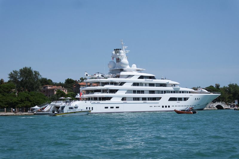 Venice Protests Greet U.S. Ambassador Fertitta’s Arrival On Superyacht