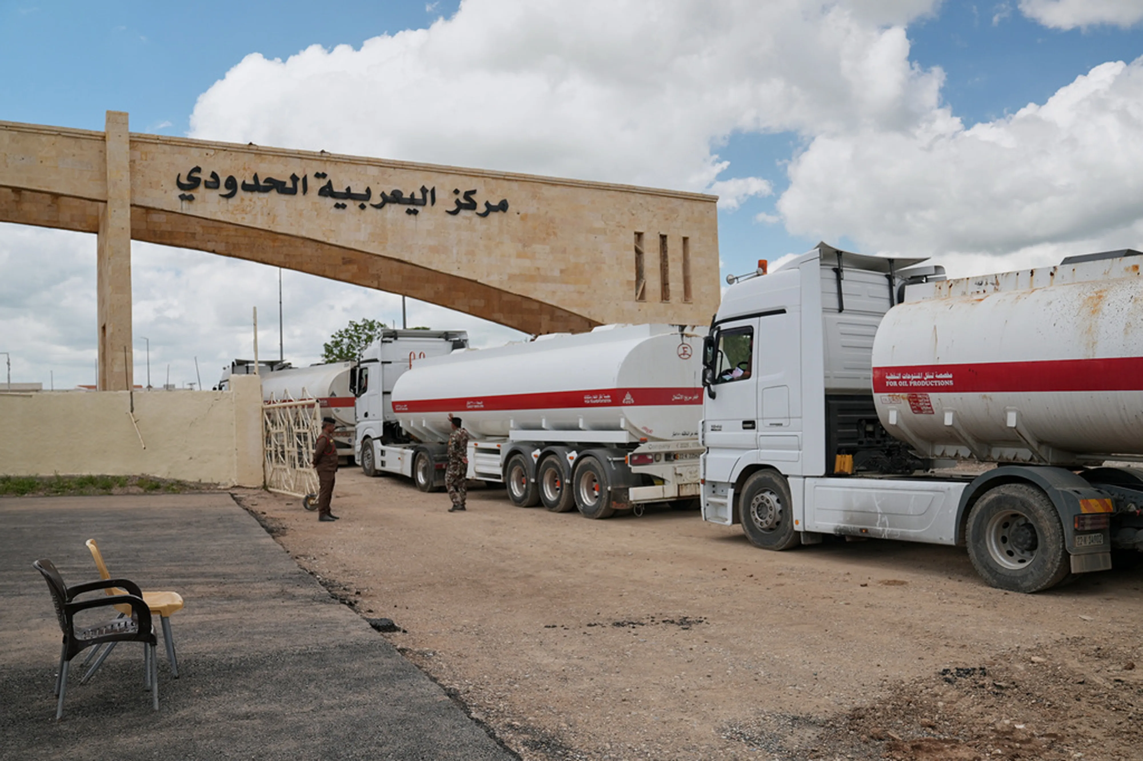 Thousands Of Trucks Haul Iraq’s Oil Through Syria In Sign Of Hormuz Legacy
