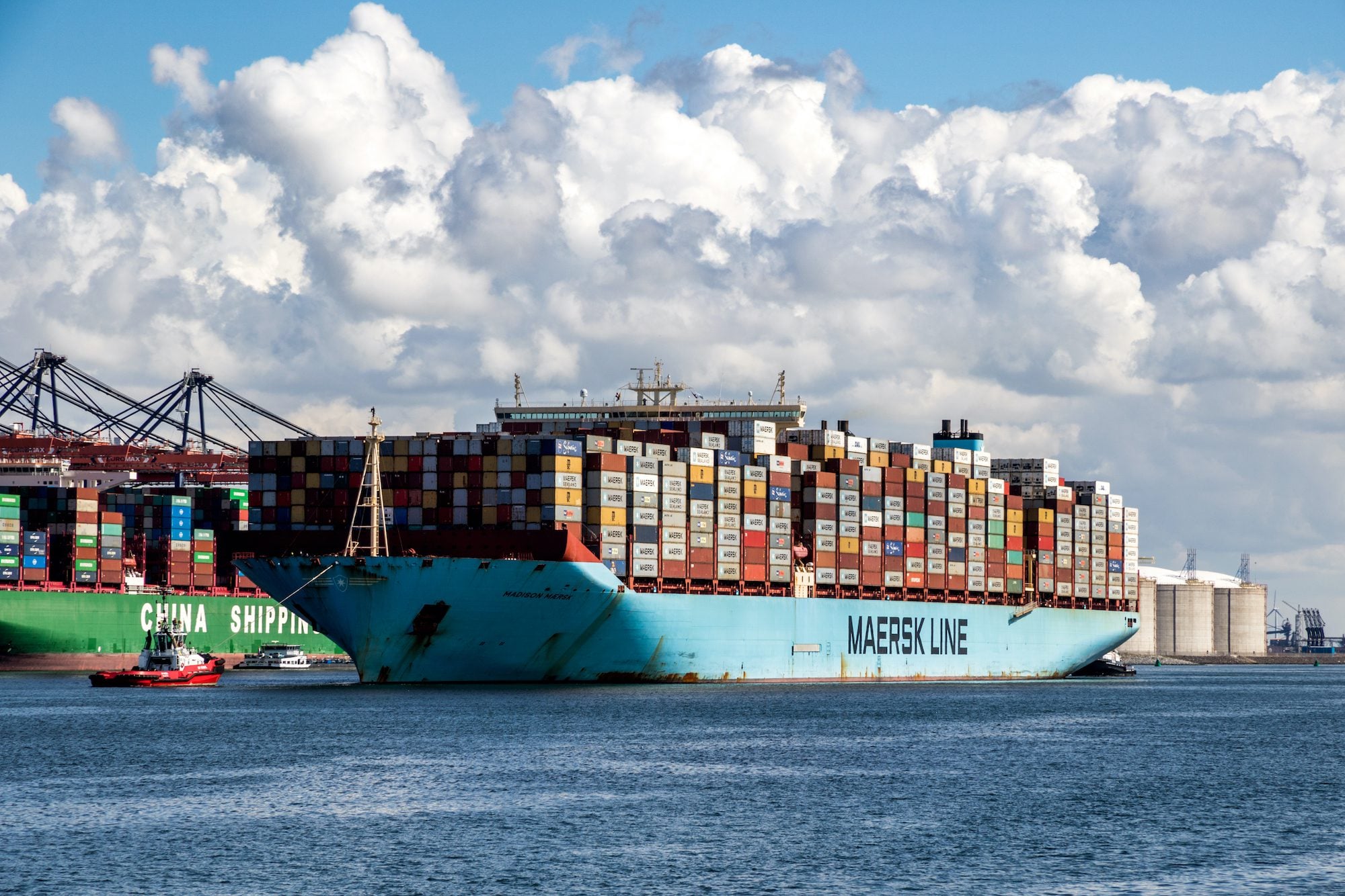 Hormuz Disruption Cuts Both Ways for Maersk and Hapag-Lloyd