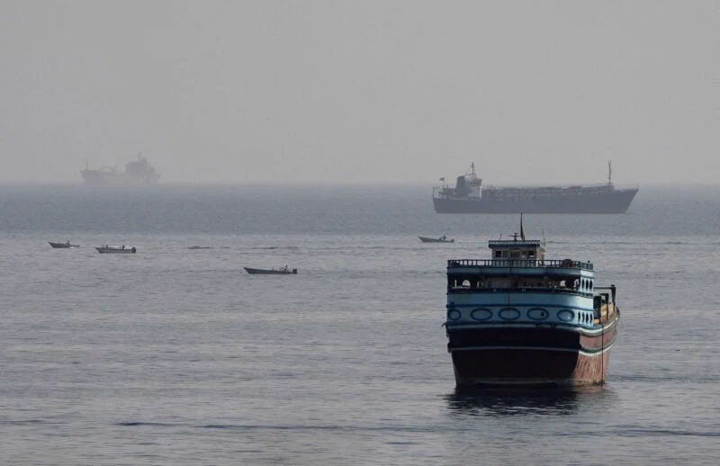 Oil Prices Surge as Saudi Red Sea Loadings Halt, Libya Shuts Fields photo