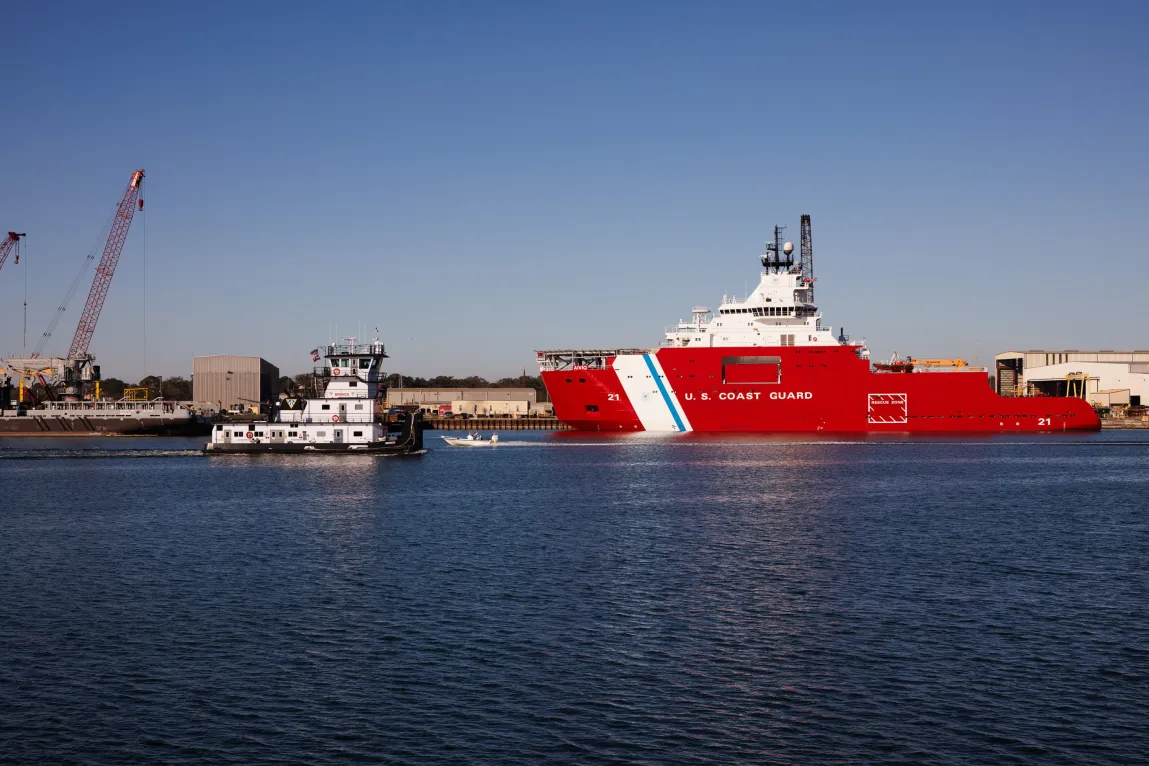 USCGC Healy’s Breakdown Exposes America’s Thin Arctic Icebreaker Fleet photo