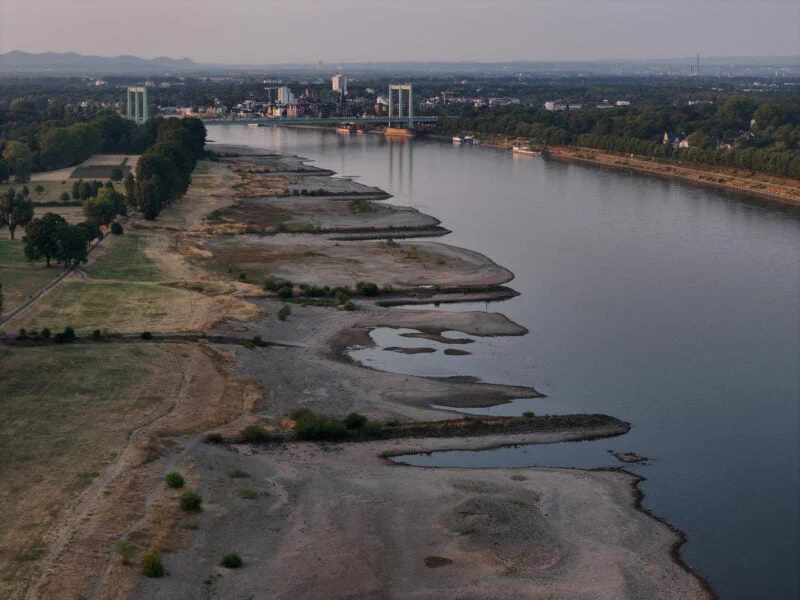 Rhine Drops Below Shipping Threshold as Freight Costs Rise photo