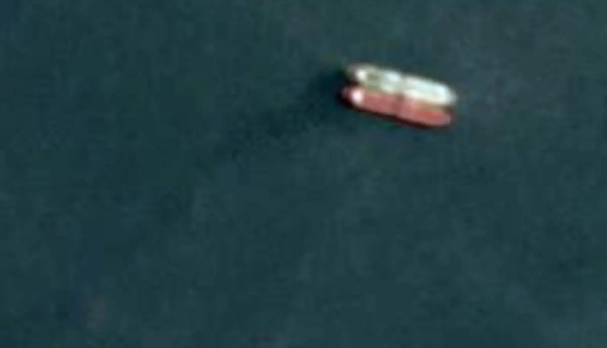 Iran’s Offshore Oil Stockpile Nears Exhaustion as Blockade Chokes New Supply